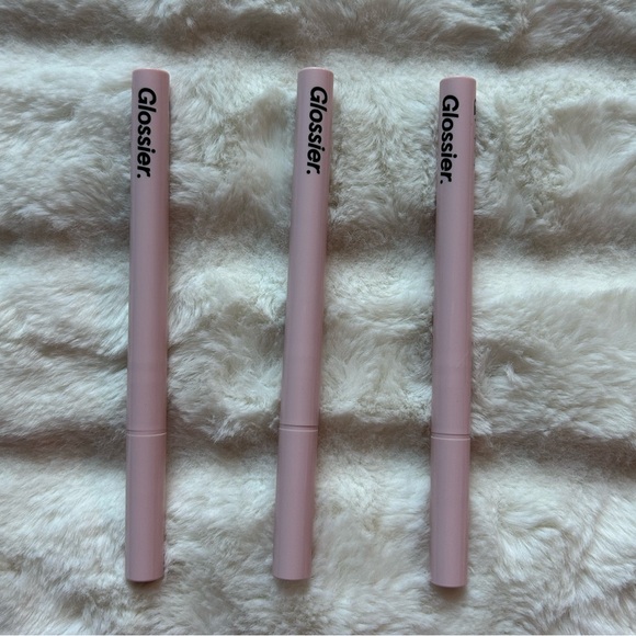 Glossier Pro Tip Brush Point Liquid Eyeliner Black 0.47ml, 3 Pieces - Picture 3 of 11